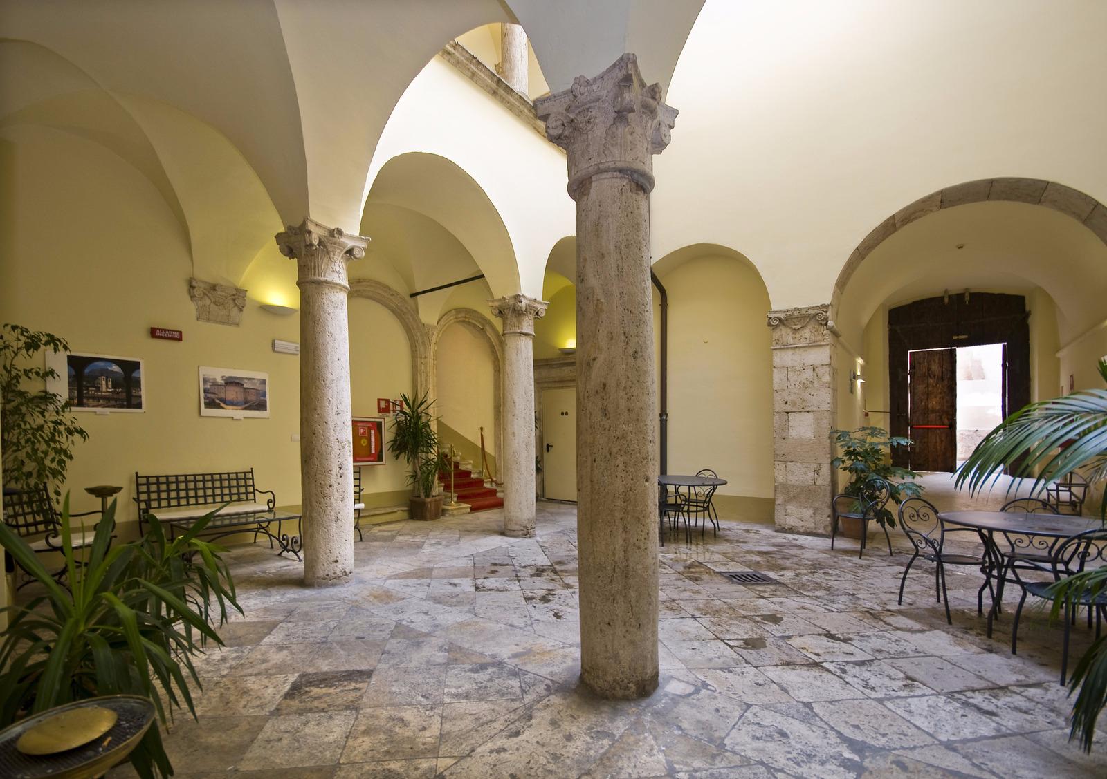 Palazzo Guiderocchi Hotel Ascoli Piceno Exterior foto