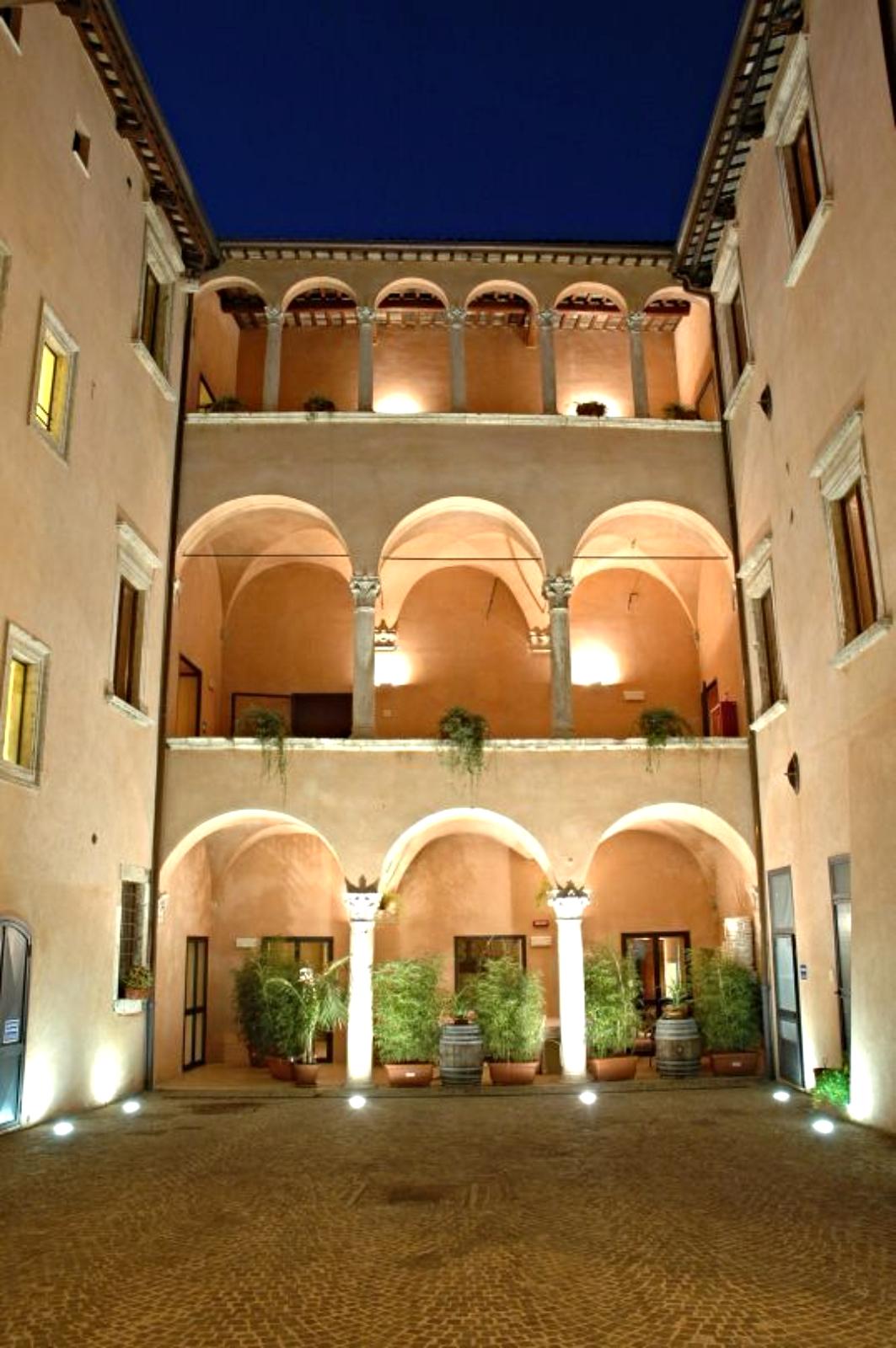 Palazzo Guiderocchi Hotel Ascoli Piceno Exterior foto