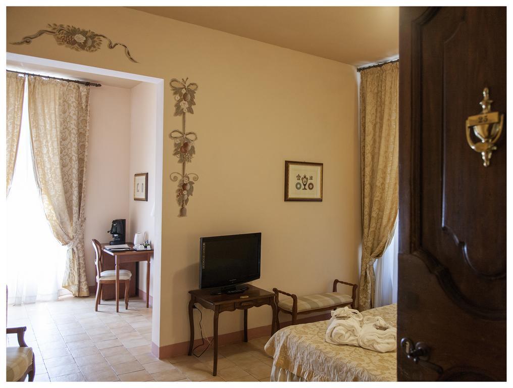 Palazzo Guiderocchi Hotel Ascoli Piceno Exterior foto